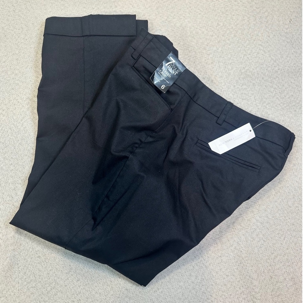 New York & Company Cuffed Crop Pant Women 6 Black Stretch Suiting Office Classic